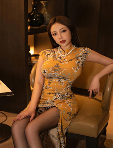 女朋友弄成小喷泉的样子视频-通缉犯电影