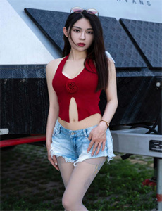 校花被黑人多男按着灌满-爽到高潮无码视频在线观看